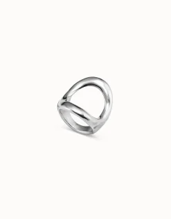 Anillo bañado en plata de ley con óvalo central grande