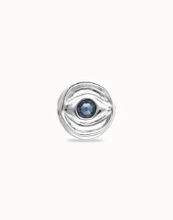 Anillo tipo sello en plata de ley y forma de ojo con cristal facetado azul