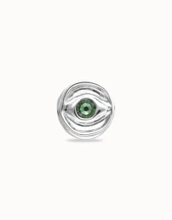 Anillo tipo sello en plata de ley y forma de ojo con cristal facetado verde