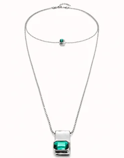 Cadena doble bañada en plata de ley con cristales verdes