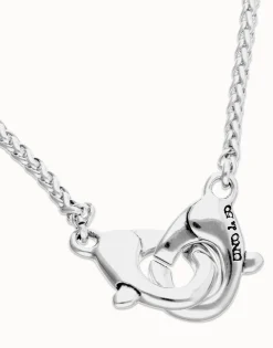 Collar bañado en plata con mosquetón entrelazado