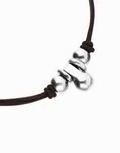 Collar de cuero con tres esferas bañadas en plata de ley