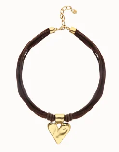 Collar hilo de seda y cuero con detalle de corazón bañado en oro 18k