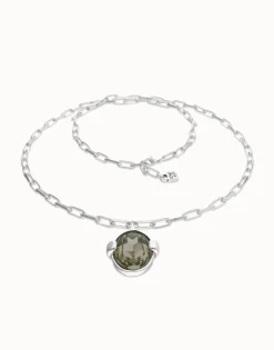 Collar largo bañado en plata con cristal facetado ovalado gris grande