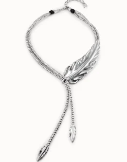 Collar largo bañado en plata de ley rematado en pequeñas plumas
