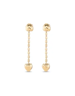 Pendientes bañados en oro 18K con cadena colgante y corazones pequeños