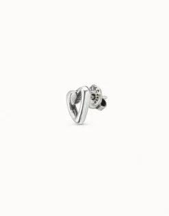 Piercing bañado en plata de ley de ''corazón clavado''
