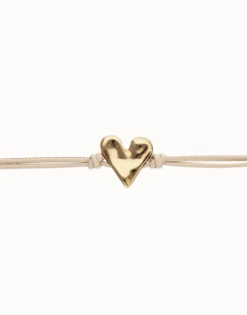 Pulsera de cuero camel con detalle de corazón bañado en oro 18k